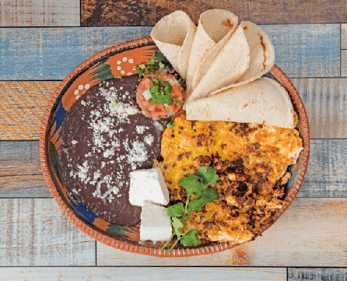 Huevos Con Chorizo(Eggs With Pork Sausage)